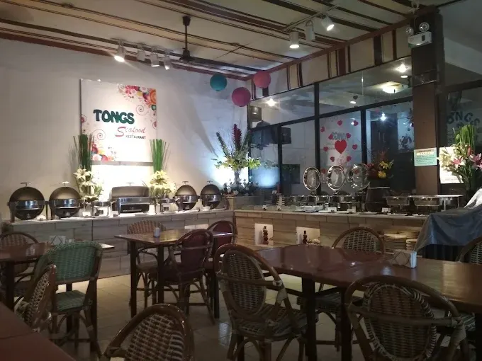 Tongs Seafood Buffet photo 2
