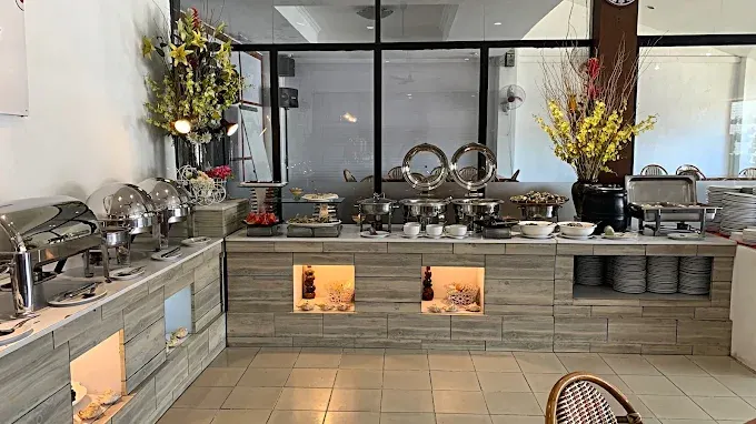 Tongs Seafood Buffet photo 6